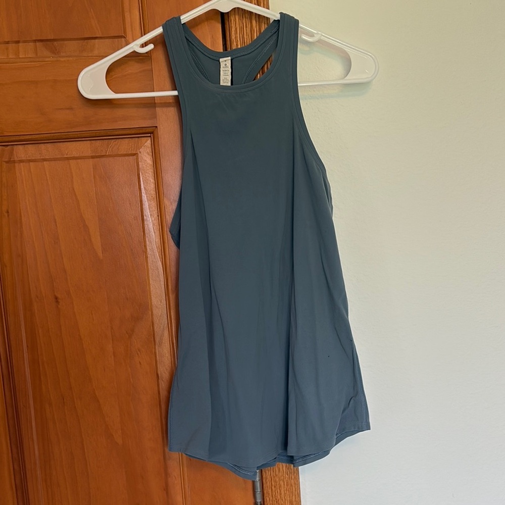 Lululemon Athletica Green Sleeveless Tank Top